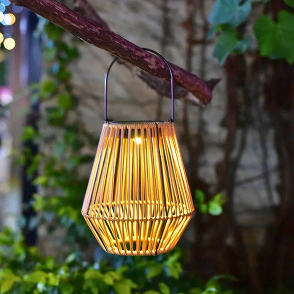 Lustre extérieur solaire rotin