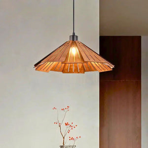 Lustre extérieur bois pergola