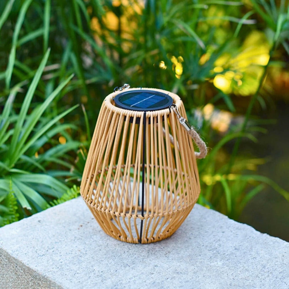 Lustre extérieur solaire rotin